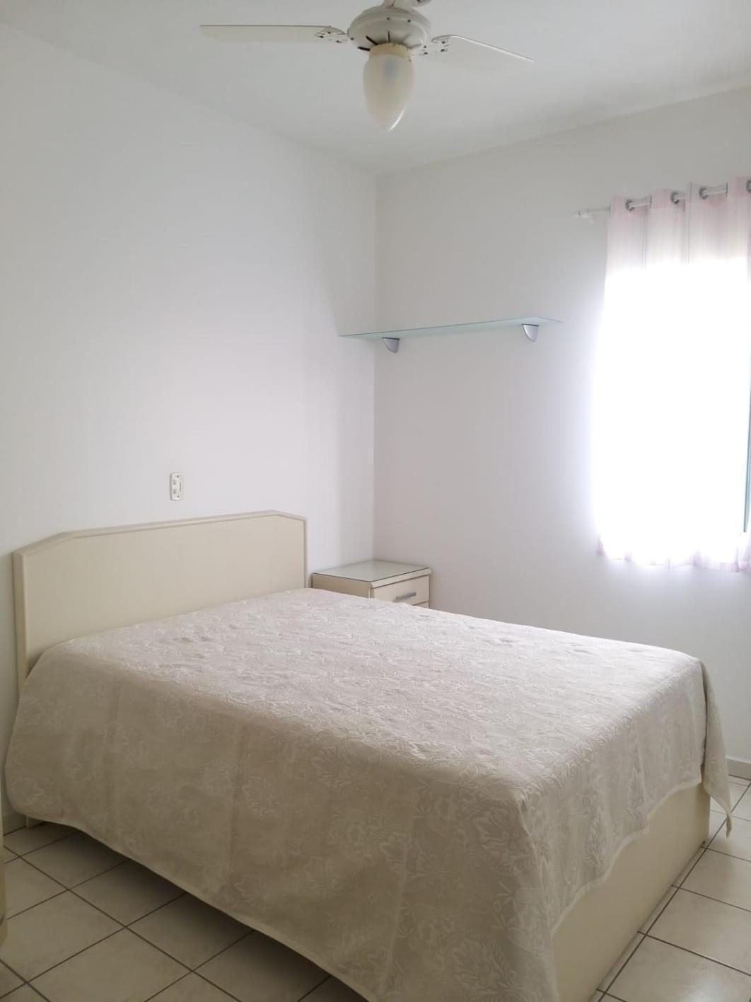 Ap Em Balneario Pereque Porto Belo